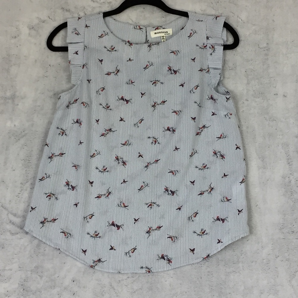Monteau Los Angeles Top Sz Small Bird Pattern Pleated Cap Sleeve Keyhole Back